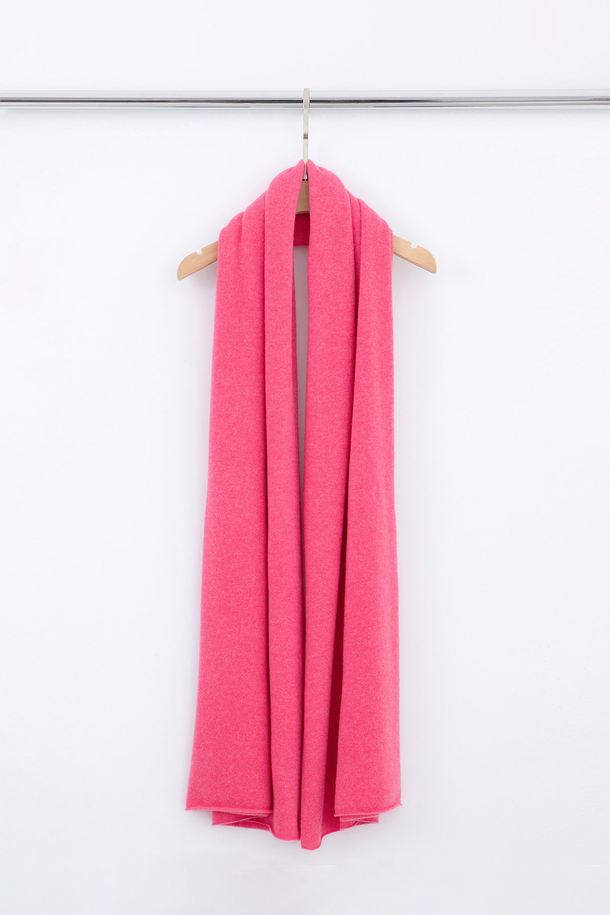 N.51 ALEGER Cashmere Blend TRAVEL WRAP - FUSHIA